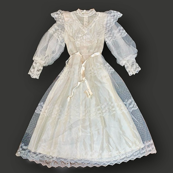 v i n t a g e :: Romantic Cottagecore Floral Lace Maxi Dress Bishop Sleeves - Picture 9 of 16